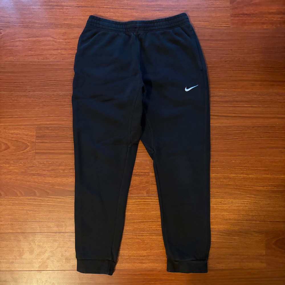 Nike Mens Fleece Joggers Size Large Black Swoosh Logo Sweatpants Cuffed Hem